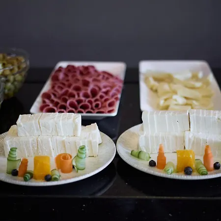 Asli מלון מרמריס