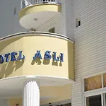 Asli Μαρμαρίς